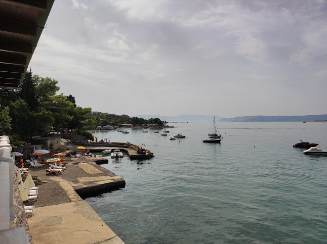 Pogled s terase prema moru